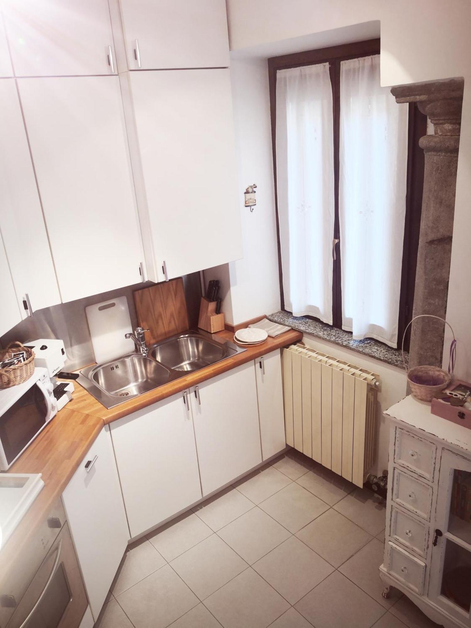 Residenza Esse Villa Angera Eksteriør bilde