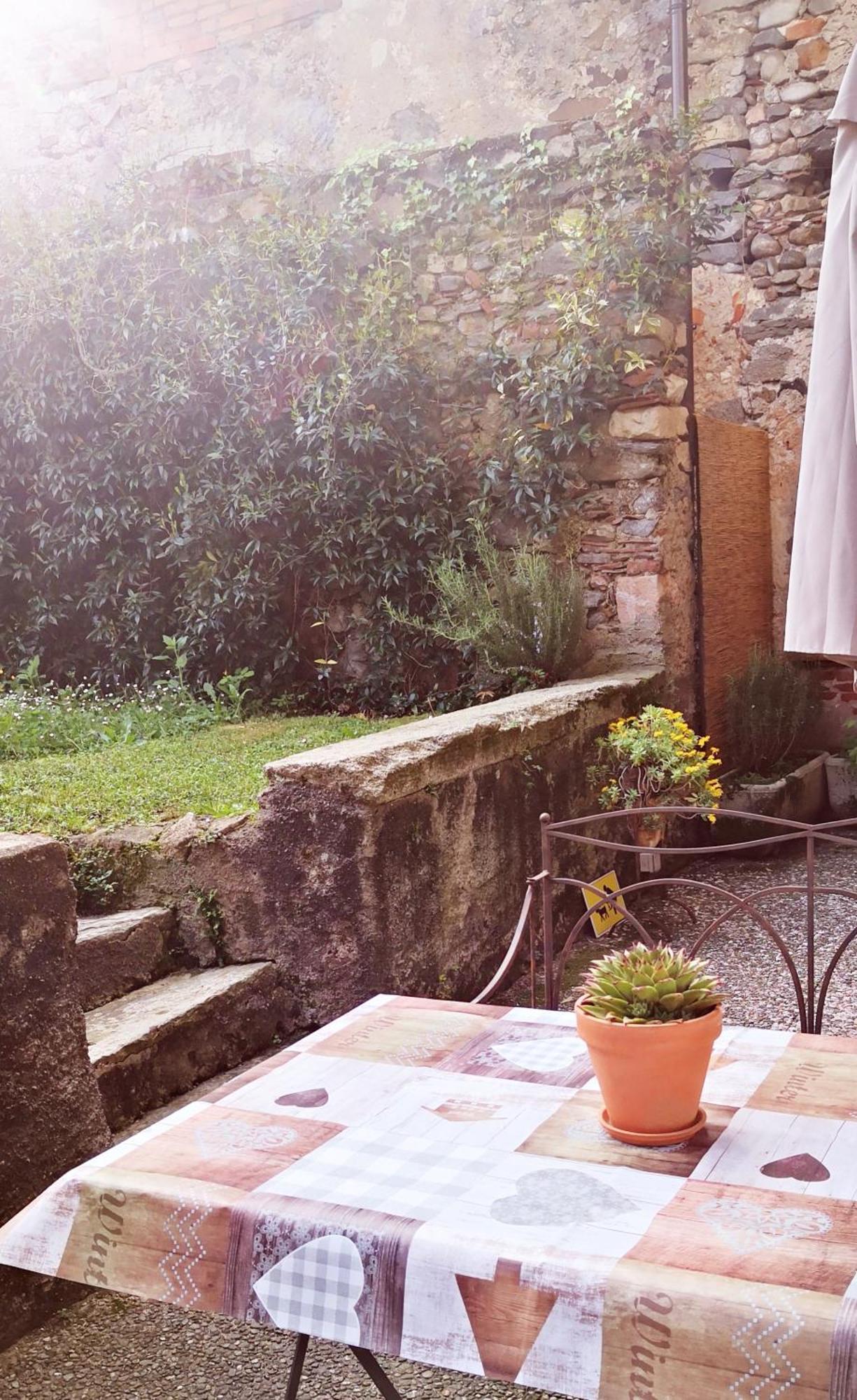 Residenza Esse Villa Angera Eksteriør bilde